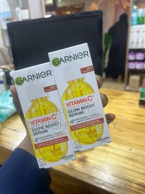 Garnier Vitamin C Glow Booster Serum