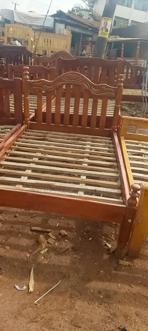 Round Short Poles Bed/4*6