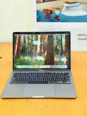 Laptop Apple MacBook Pro 8GB Intel Core I7 HDD 1T