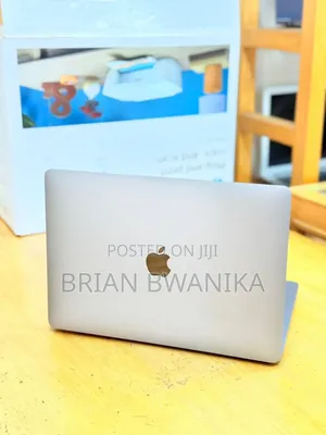 Laptop Apple MacBook Pro 8GB Intel Core I7 HDD 1T