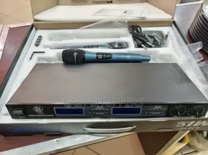 U-4000 Uhf Wireless Microphone System.