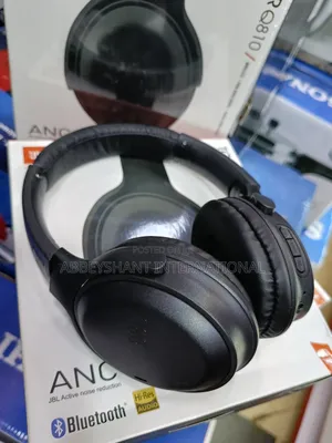 JBL Tour One M2 – Wireless
Headphones