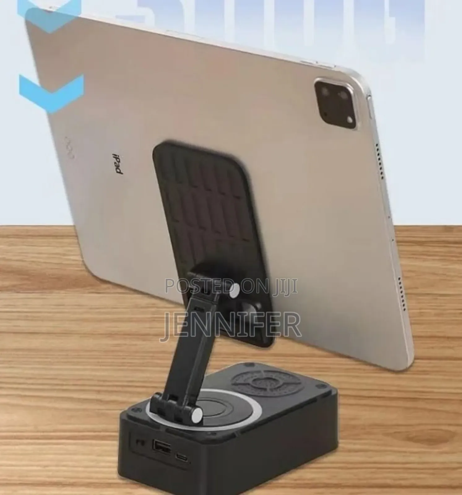 Bluetooth Speaker With a Built-in Phone Holder