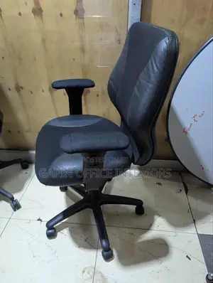 Durable Adjustable Chair With Soft Cushion