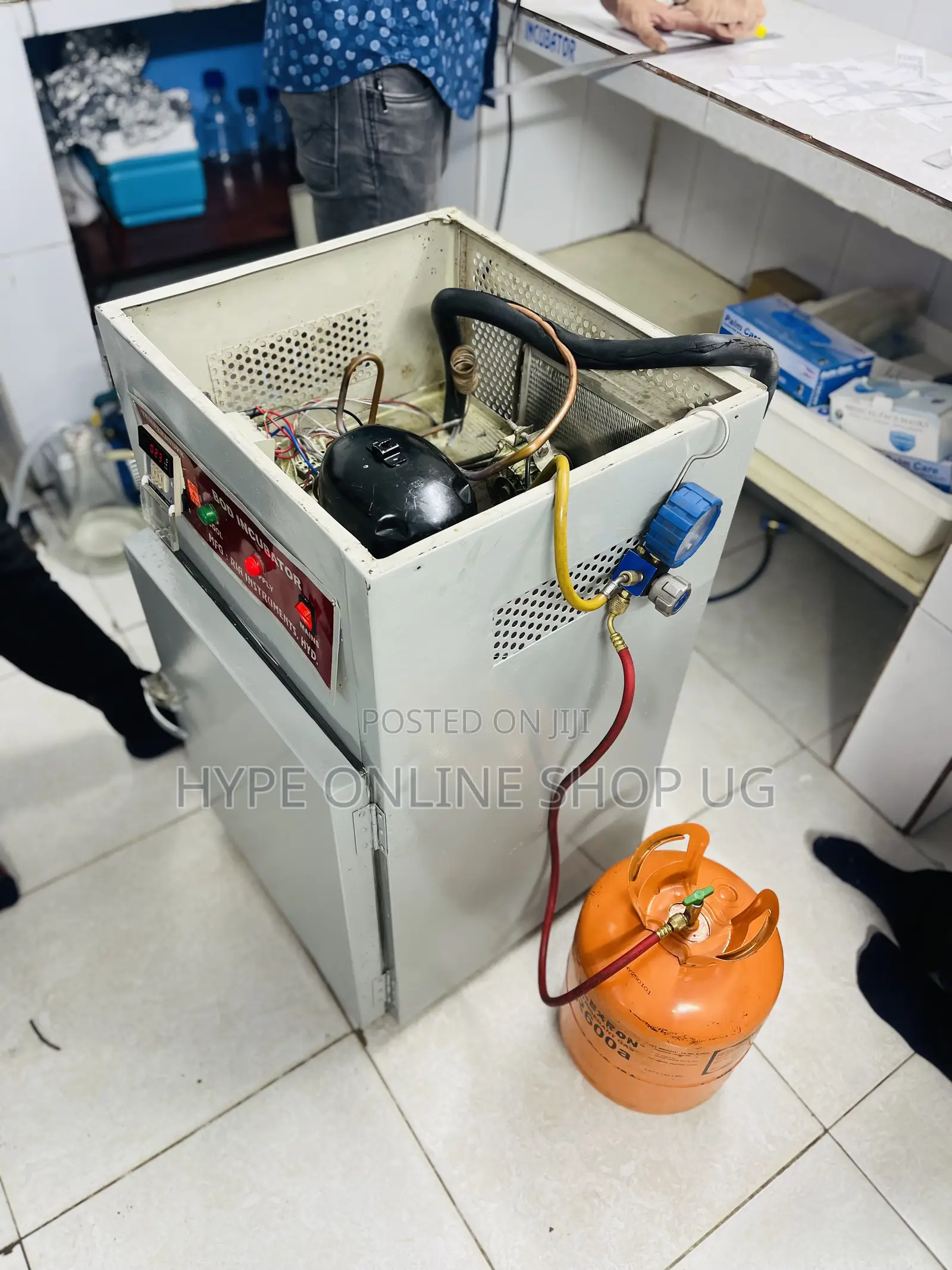 Chiller Units Gas Refilling,Compressor Replacement and Repair Service