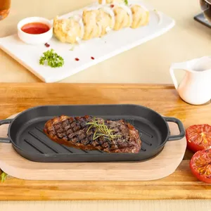 Cast Iron Grizzler Pan With Wooden Base