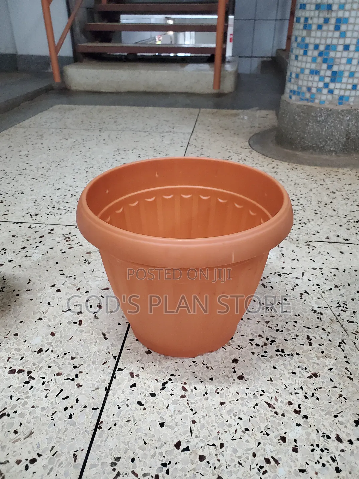 Generic Large Plastic Flower Pots