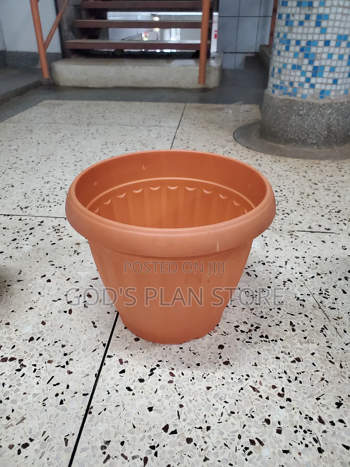 Generic Large Plastic Flower Pots
