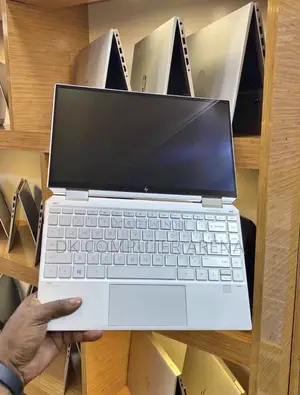 Laptop HP Spectra 13 16GB Intel Core I5 SSHD (Hybrid) 512GB
