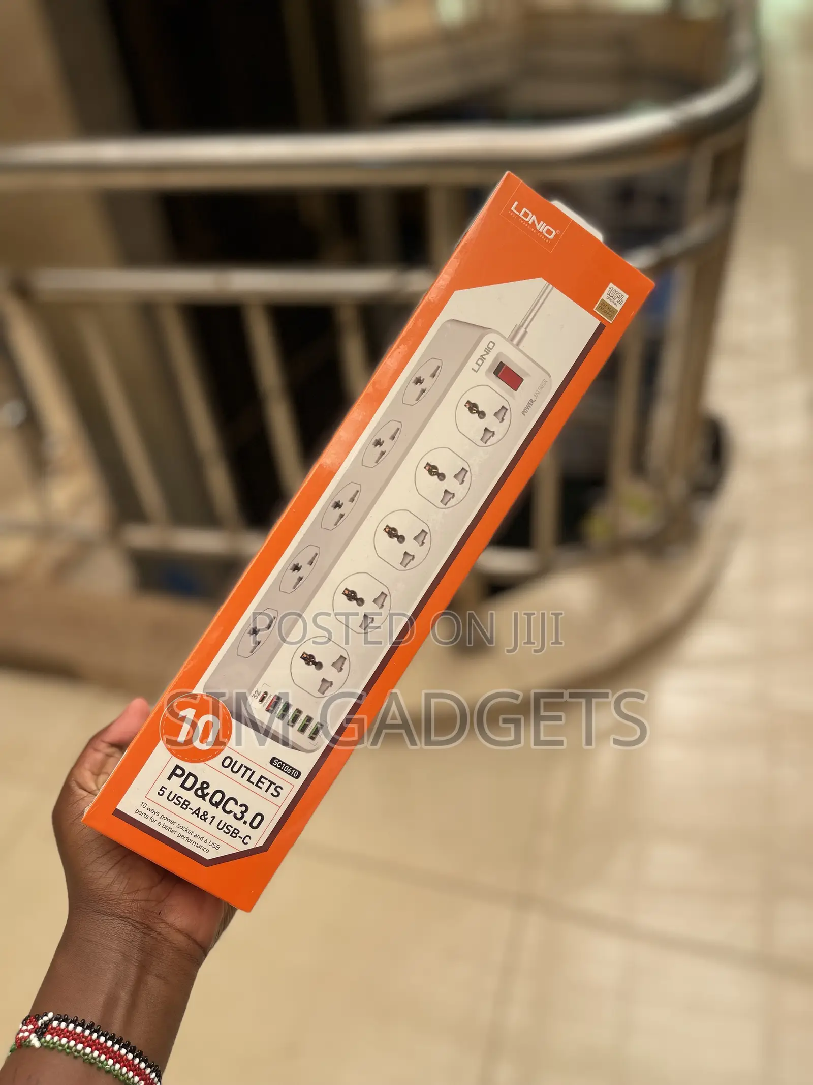 10 Outlets Extension Pd and Qc 3.0