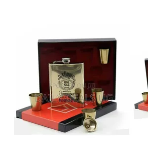 7oz Whisky Hip Flask Bottle With 4 Shot Cup Gift Set- Gold