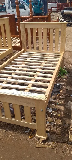 3*6 Classy Wooden Bed