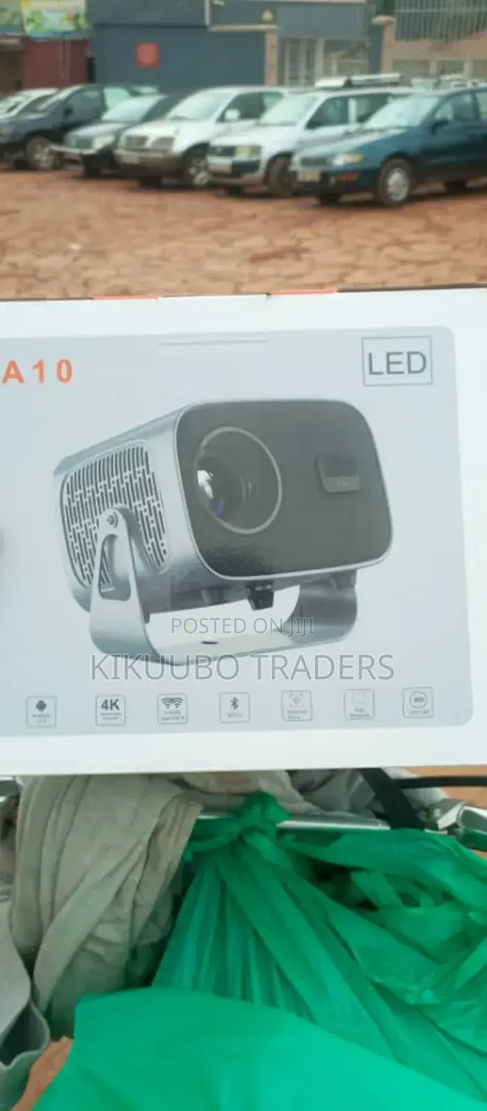 A10 LCD Full Hd Video Projector.