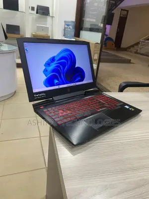 Laptop HP Omen 15-Ce0xx 16GB Intel Core I7 SSD 1T