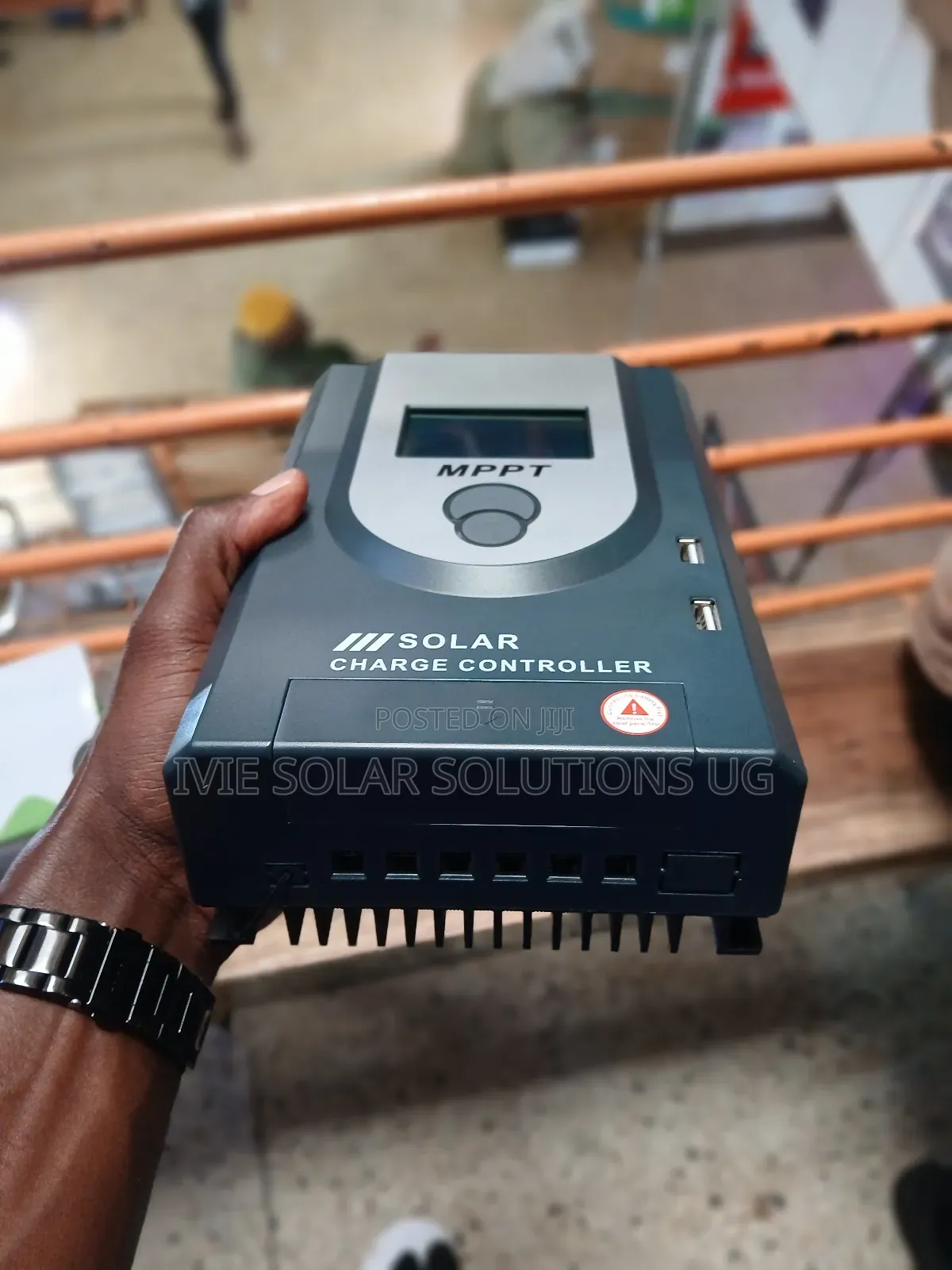 MPPT Charge Controller 30a