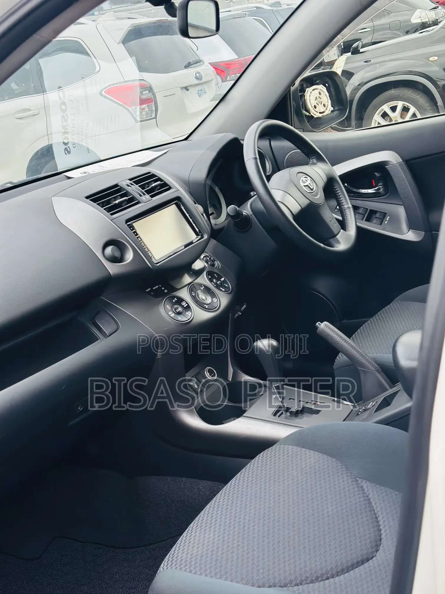 Toyota RAV4 2.5 2012 White