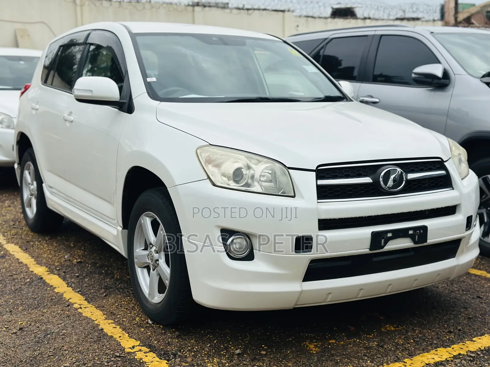 Toyota RAV4 2.5 2012 White