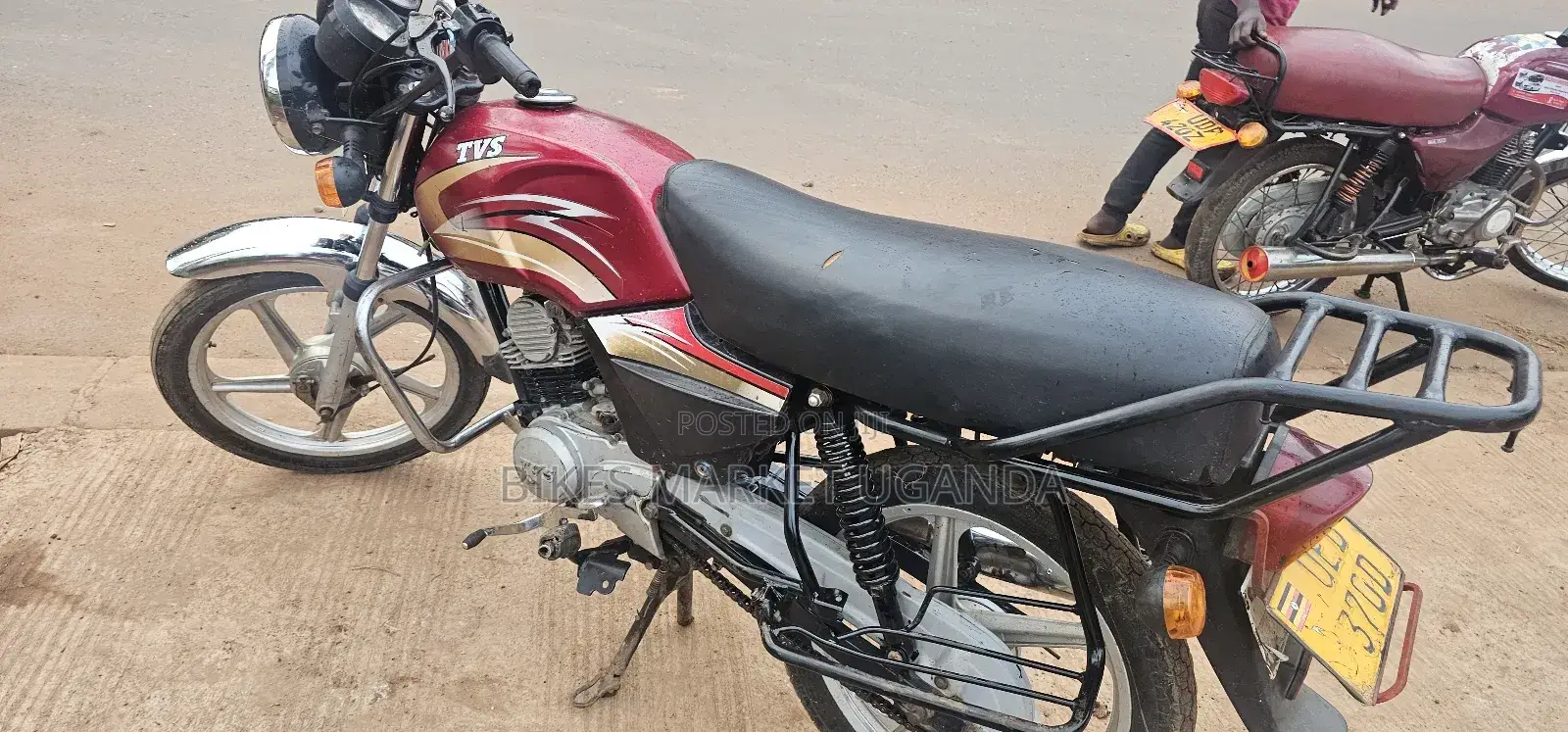 TVS HLX 125 2017 Red