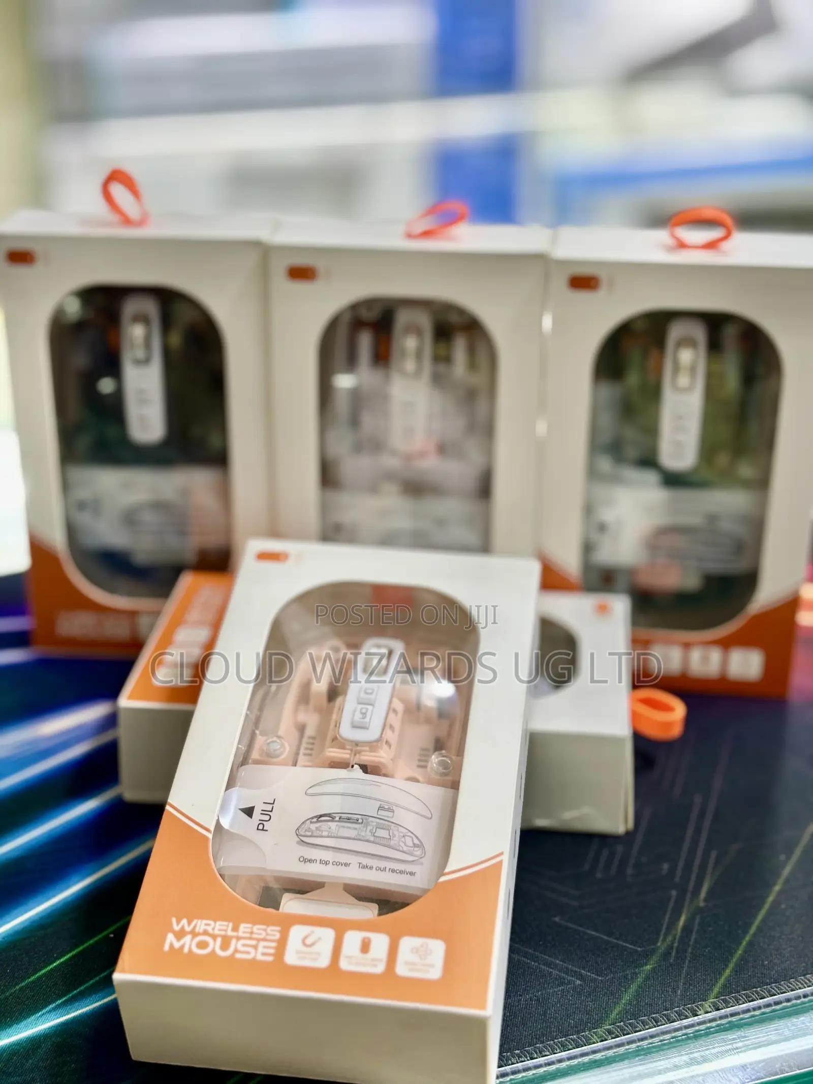 Universal Wireless Transparent Mouse