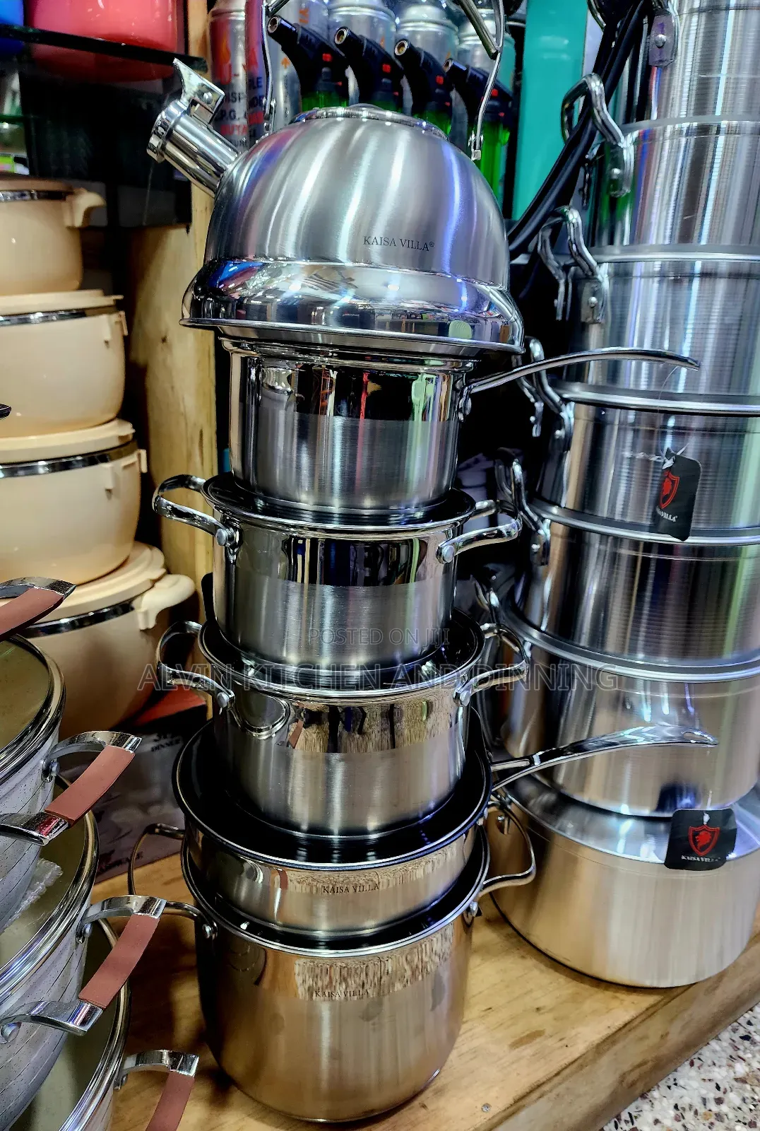 Stainless Steel Cook Ware Set.