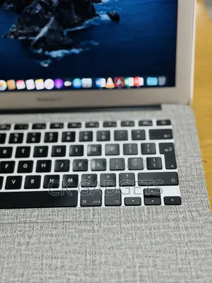 Laptop Apple MacBook Air 8GB Intel Core I5 SSD 128GB