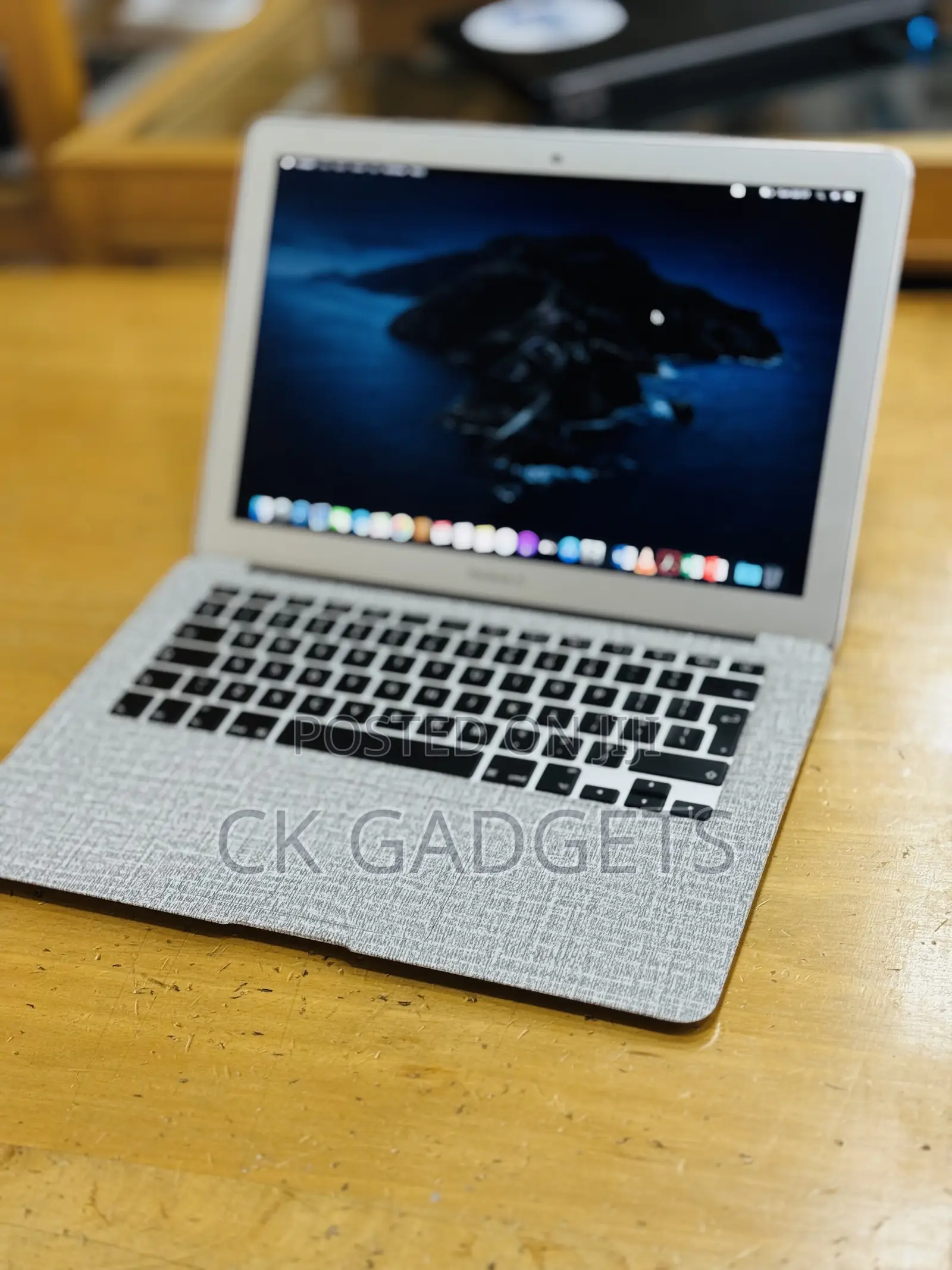 Laptop Apple MacBook Air 8GB Intel Core I5 SSD 128GB