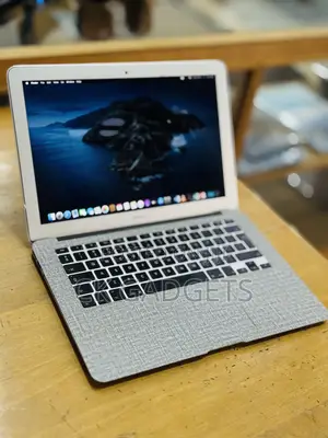 Laptop Apple MacBook Air 8GB Intel Core I5 SSD 128GB