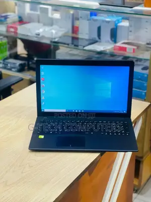 New Laptop Asus X550CC 8GB Intel Core I7 SSD 256GB