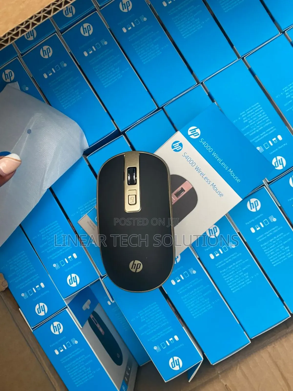 Hp S4000 Wireless Mouse.