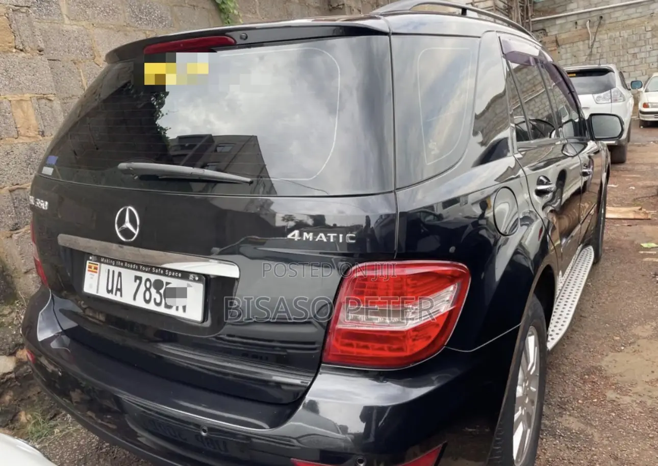 Mercedes-Benz M Class 2010 Black