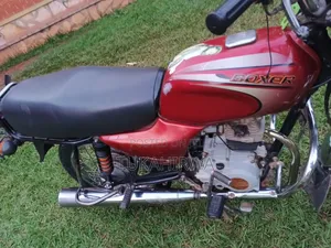 Bajaj Boxer 2021 Red
