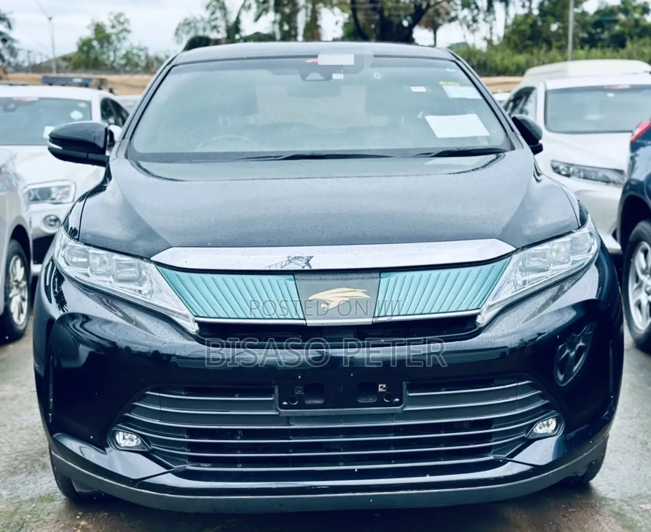 Toyota Harrier 2.0 2017 Black