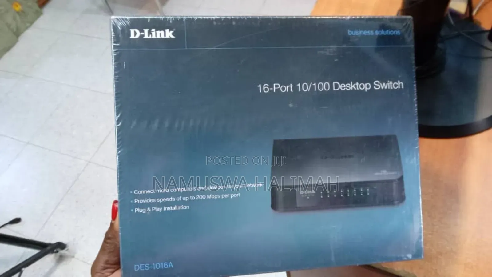 D-Link 16-Port 10/100 Desktop Switch, Model Number Des-1016a