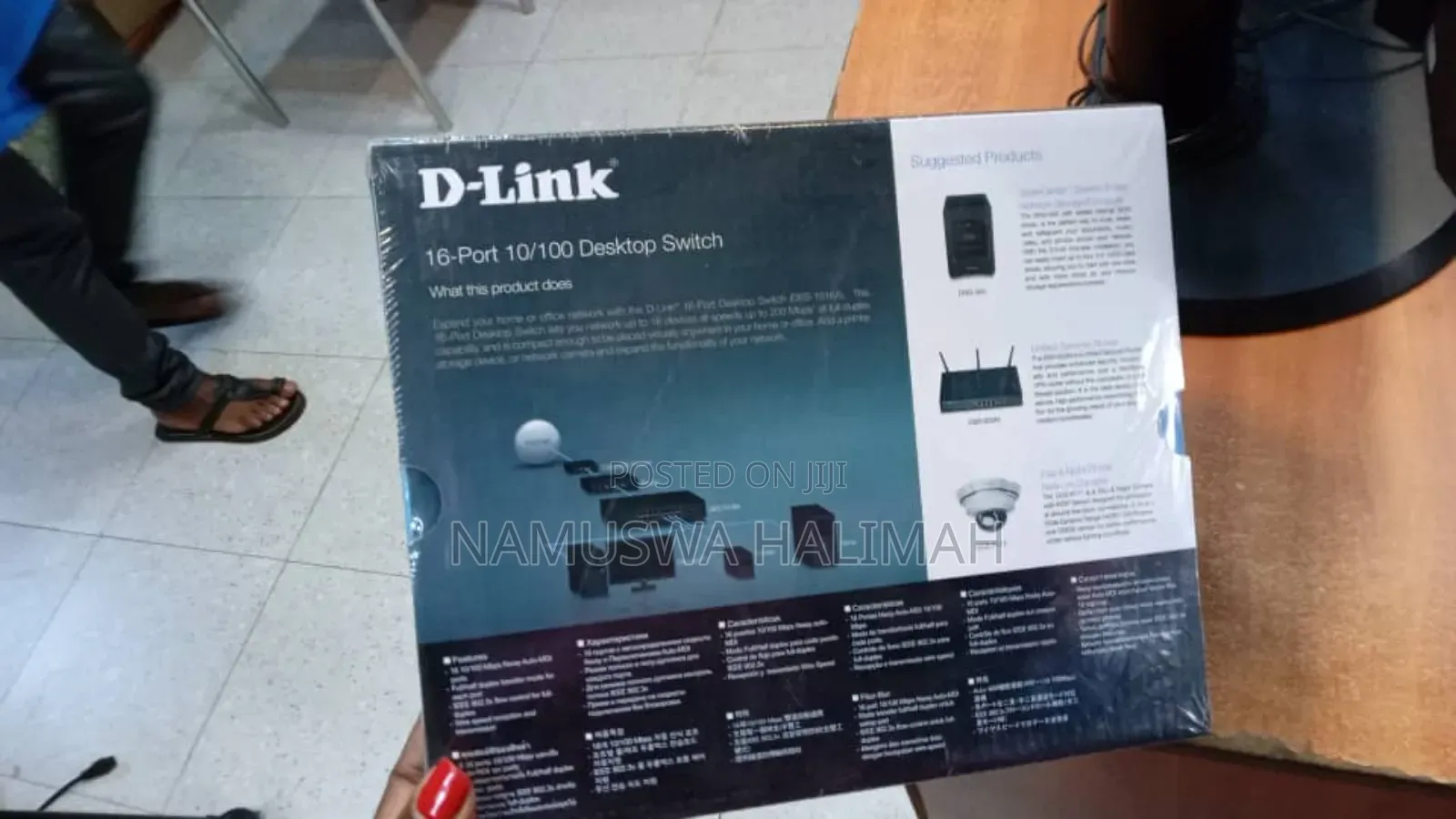 D-Link 16-Port 10/100 Desktop Switch, Model Number Des-1016a