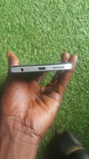 Tecno Spark 30 128 GB Black