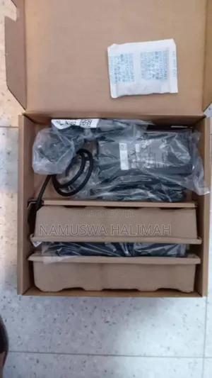 Dell Wd19s Docking Station.