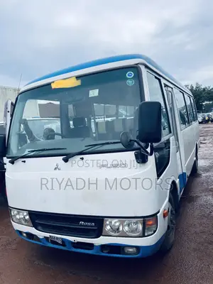 Mitsubishi Fuso Rosa 2012 White