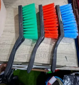 Plastic Cleaning Brushes With Stiff Bristles,