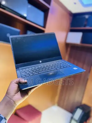 Laptop HP 14-Ep0063 8GB Intel Core I5 SSD 512GB
