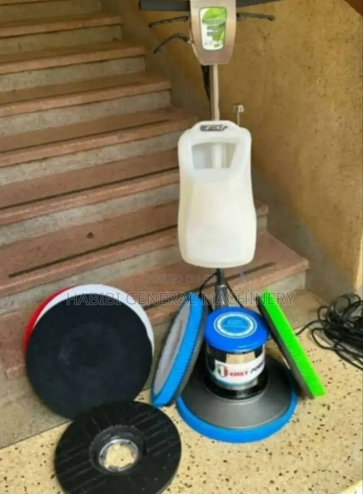 Floor Scrubber Machine