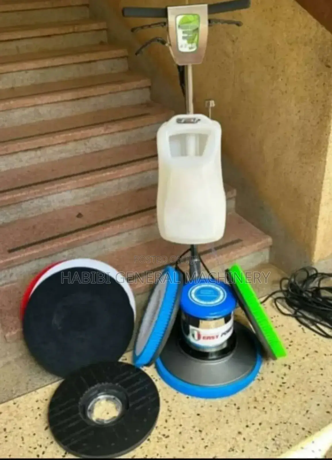 Floor Scrubber Machine