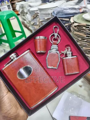 Hip Flask Gift Set.