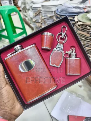 Hip Flask Gift Set.