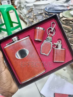 Hip Flask Gift Set.