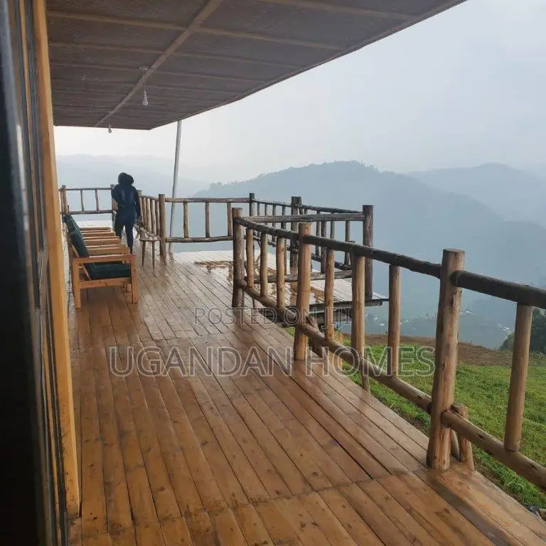 Luxurious Safari Lodge for Sale