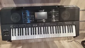 Yamaha PSR-Sx920 61-Key Arranger Workstation