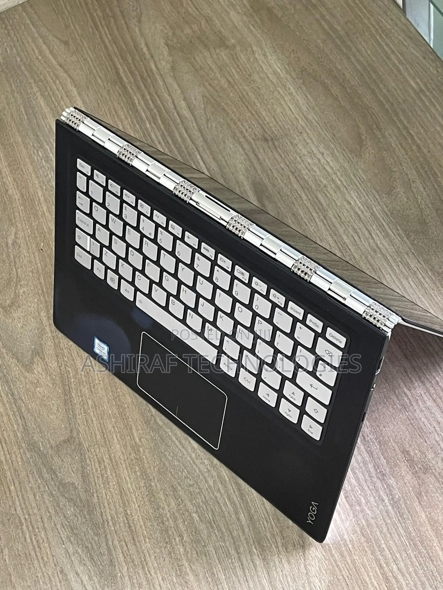 New Laptop Lenovo Yoga 910 8GB Intel Core i5 SSD 256GB