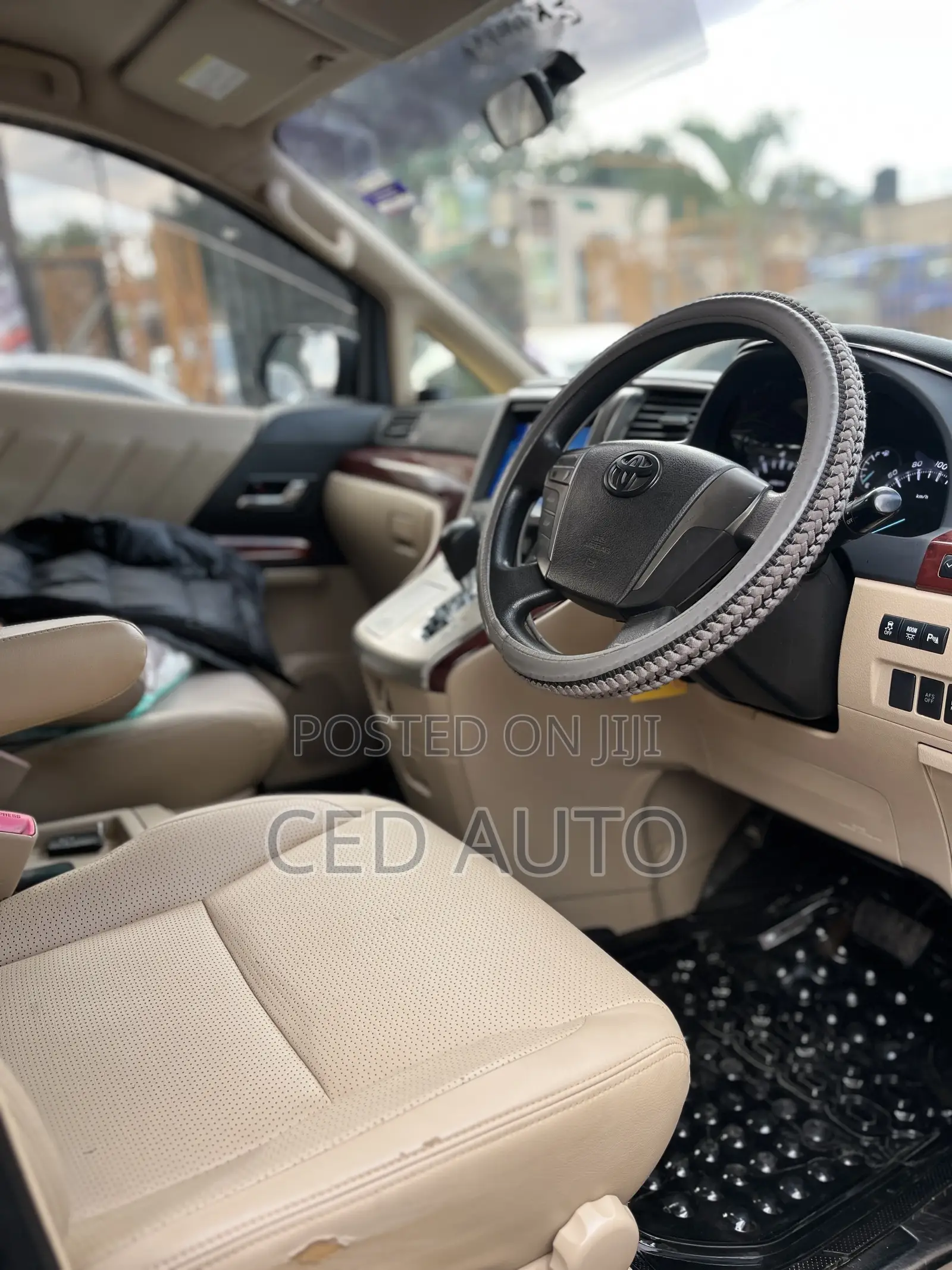 Toyota Alphard 2010 Black