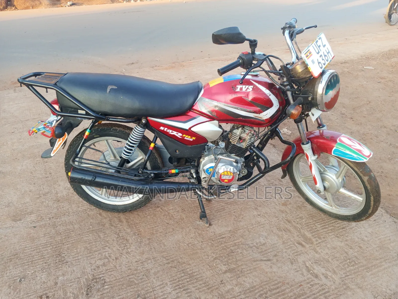 TVS HLX 125 2023 Red