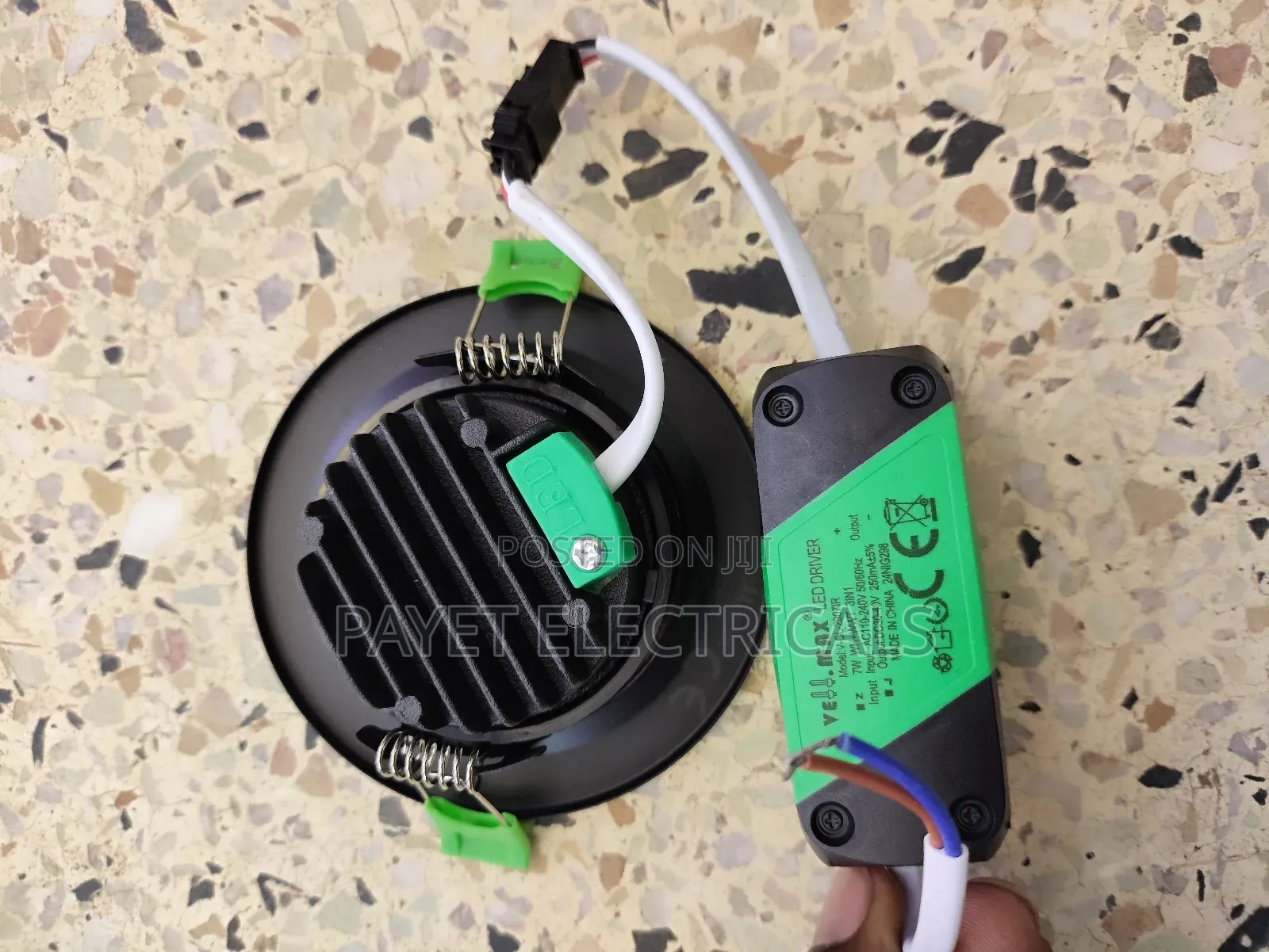 Black Spot/Down Light for 7watts.With 3colours